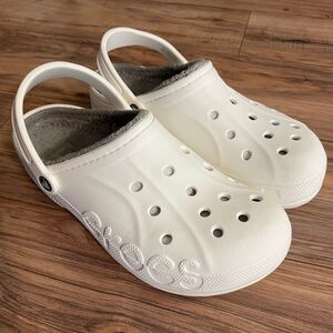 🔥Crocs Adult Baya Lined Clogs white/grey EUC